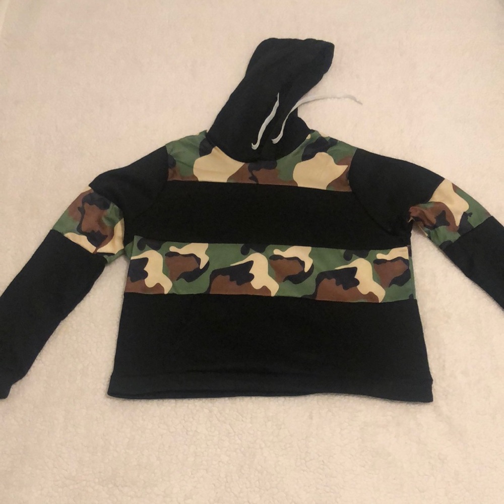 Black and camo hoodie and joggers set